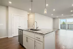 1935 Schneiter Dr, Longview, WA 98632 - Photo 12