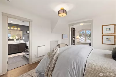 2512 Nob Hill Avenue N, Seattle, WA 98109 - Photo 24