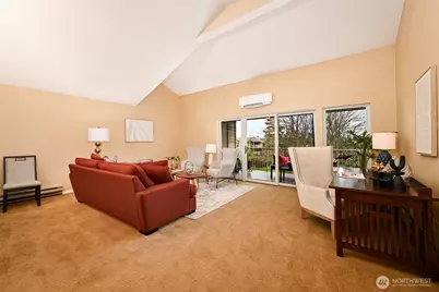 6301 Sand Point Way NE #E3, Seattle, WA 98115 - Photo 2