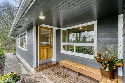 8725 10th Avenue S, Seattle, WA 98108 - Photo 1