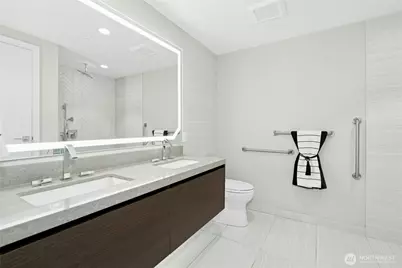 188 Bellevue Way NE #303, Bellevue, WA 98004 - Photo 16