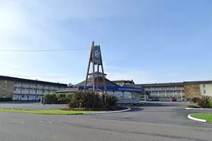 615 Ocean Shores Blvd NW, Ocean Shores, WA 98569 - Photo 2