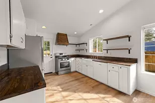 15946 Quail Meadows Ct SE, Yelm, WA 98597 - Photo 8