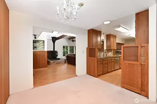 1547 NE Brockman Pl, Seattle, WA 98125 - Photo 10