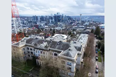 201 Galer Street #223, Seattle, WA 98109 - Photo 32