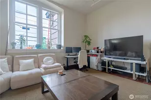 201 Galer St, Seattle, WA 98109 - Photo 2