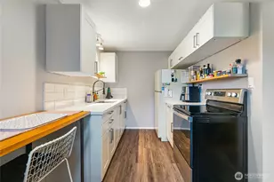 901 N Forest St, Bellingham, WA 98225 - Photo 10