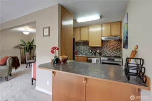 7924 212th St SW, Edmonds, WA 98026 - Photo 4