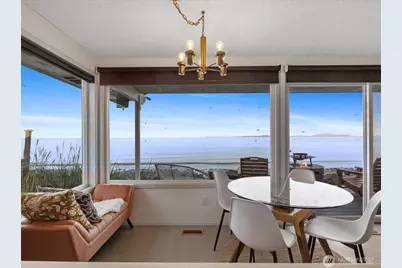 2625 W Beach Road, Oak Harbor, WA 98277 - Photo 16