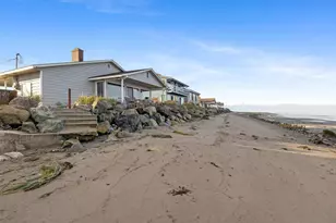 2625 W Beach Rd, Oak Harbor, WA 98277 - Photo 10