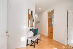 22634 SE 44th Pl, Issaquah, WA 98029 - Photo 4