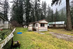 8540 Juniper Pl, Maple Falls, WA 98266 - Photo 2