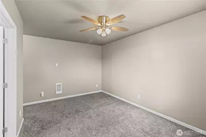 7200 34th Avenue NE, Lacey, WA 98516 - Photo 6