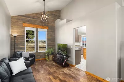 504 N Floral Avenue, Cle Elum, WA 98922 - Photo 8