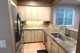 13000 Admiralty Way, Everett, WA 98204 - Photo 6