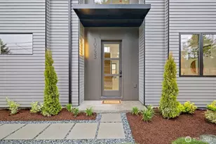 10733 17th Ave NE, Seattle, WA 98125 - Photo 4