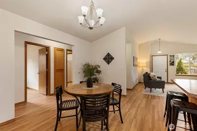 1514 Pennsylvania Avenue, Bremerton, WA 98337 - Photo 4