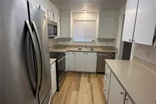 14133 NE 7th Pl, Bellevue, WA 98007 - Photo 2