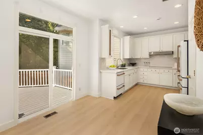 16255 SE 66th St, Bellevue, WA 98006 - Photo 14