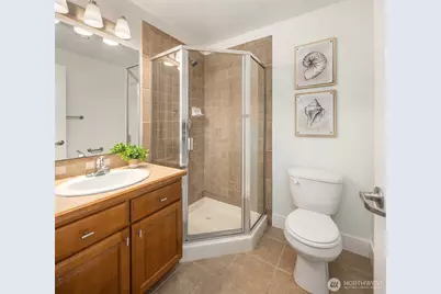 9209 Interlake Avenue N #A, Seattle, WA 98103 - Photo 24