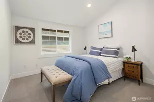 9209 Interlake Ave N, Seattle, WA 98103 - Photo 20