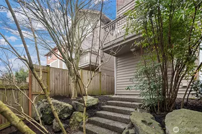 9209 Interlake Avenue N #A, Seattle, WA 98103 - Photo 28