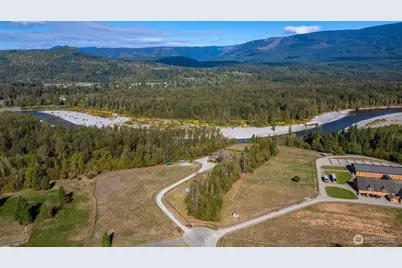 15713 365th Avenue SE, Sultan, WA 98294 - Photo 2