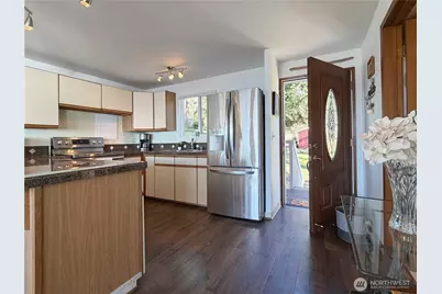 46 G Mukilteo Way, Hat Island, WA 98206 - Photo 12