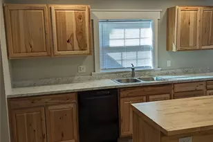 307 8th St, Sultan, WA 98294 - Photo 2