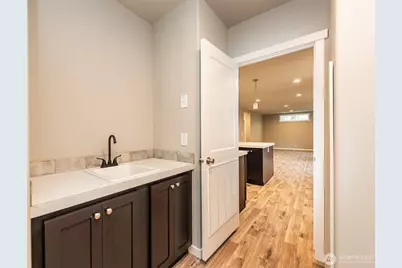 211 S Barr Road, Port Angeles, WA 98362 - Photo 18