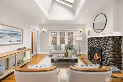 4748 4th Avenue NE, Seattle, WA 98105 - Photo 10