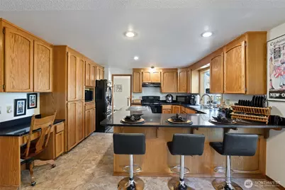 2201 33rd Avenue SE, Puyallup, WA 98374 - Photo 8