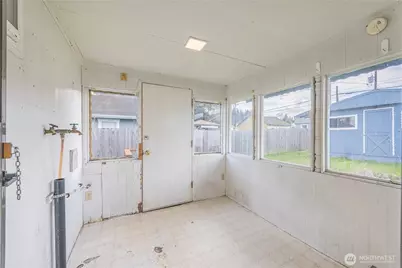 912 E 4th Street, Port Angeles, WA 98362 - Photo 22