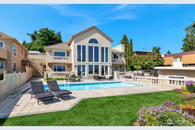 10936 Rainier Avenue S, Seattle, WA 98178 - Photo 2