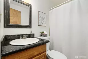 24705 SE 31st Pl, Sammamish, WA 98075 - Photo 20