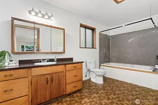 24705 SE 31st Pl, Sammamish, WA 98075 - Photo 16