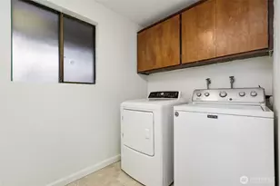 24705 SE 31st Pl, Sammamish, WA 98075 - Photo 22