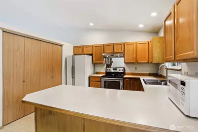 12515 NE 107th Place, Kirkland, WA 98033 - Photo 8