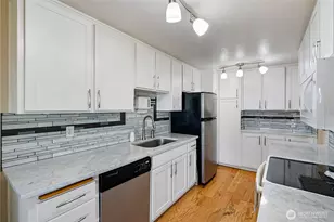 813 S 227th Pl, Des Moines, WA 98198 - Photo 18