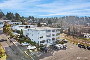 813 S 227th Pl, Des Moines, WA 98198 - Photo 36