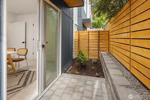 1615 N 50th St, Seattle, WA 98103 - Photo 10