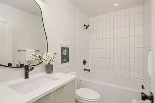 1615 N 50th St, Seattle, WA 98103 - Photo 8