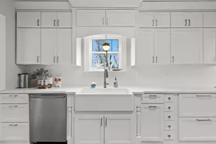 1301 Oakes Ave, Everett, WA 98201 - Photo 14