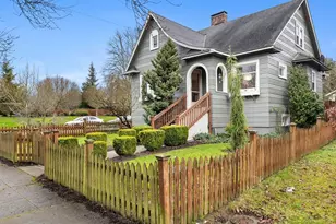 1301 Oakes Ave, Everett, WA 98201 - Photo 1