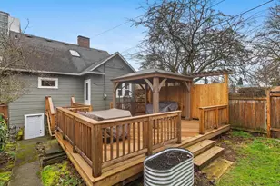 1301 Oakes Ave, Everett, WA 98201 - Photo 32