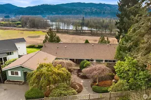 103 E Rivmont Dr, Monroe, WA 98272 - Photo 2