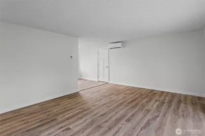 10621 S 12th Avenue Ct S, Tacoma, WA 98444 - Photo 6