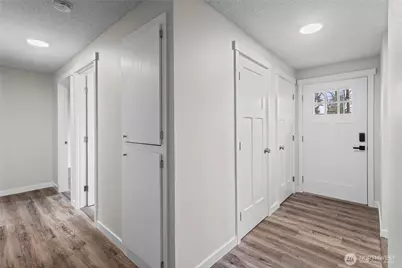 10621 S 12th Avenue Ct S, Tacoma, WA 98444 - Photo 4