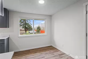 10621 S 12th Ave Ct S, Tacoma, WA 98444 - Photo 12