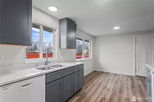 10621 S 12th Ave Ct S, Tacoma, WA 98444 - Photo 10